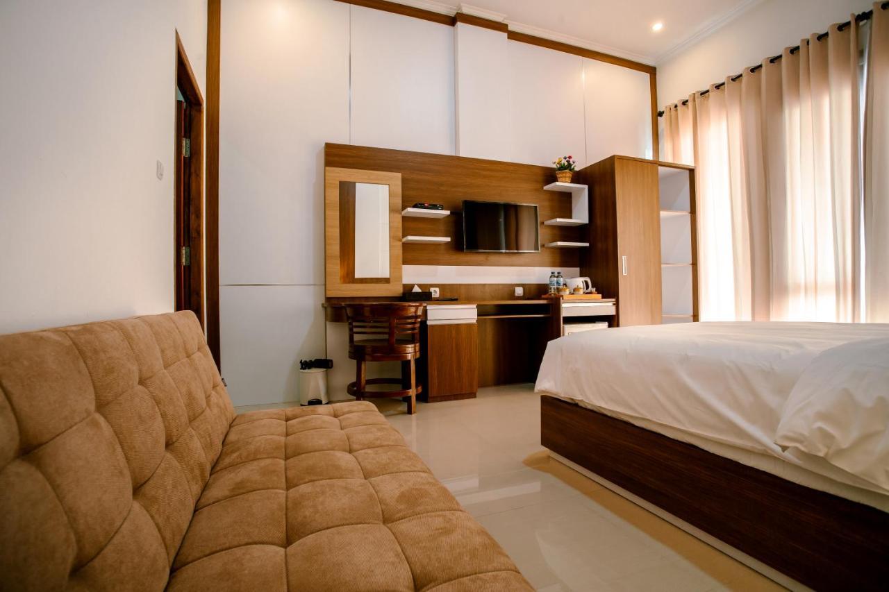 Nusa Sedayu Hotel By Ocean View Batununggul Eksteriør billede