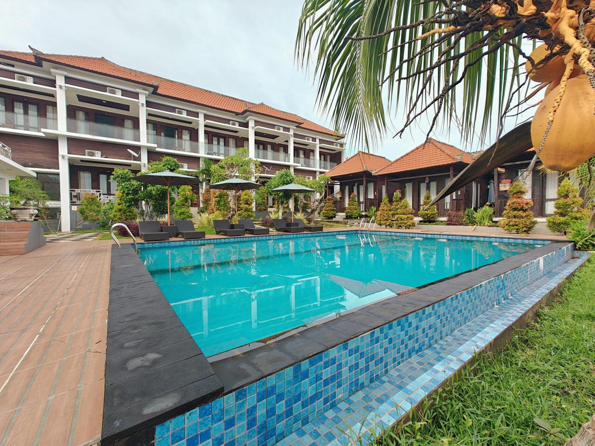 Nusa Sedayu Hotel By Ocean View Batununggul Eksteriør billede