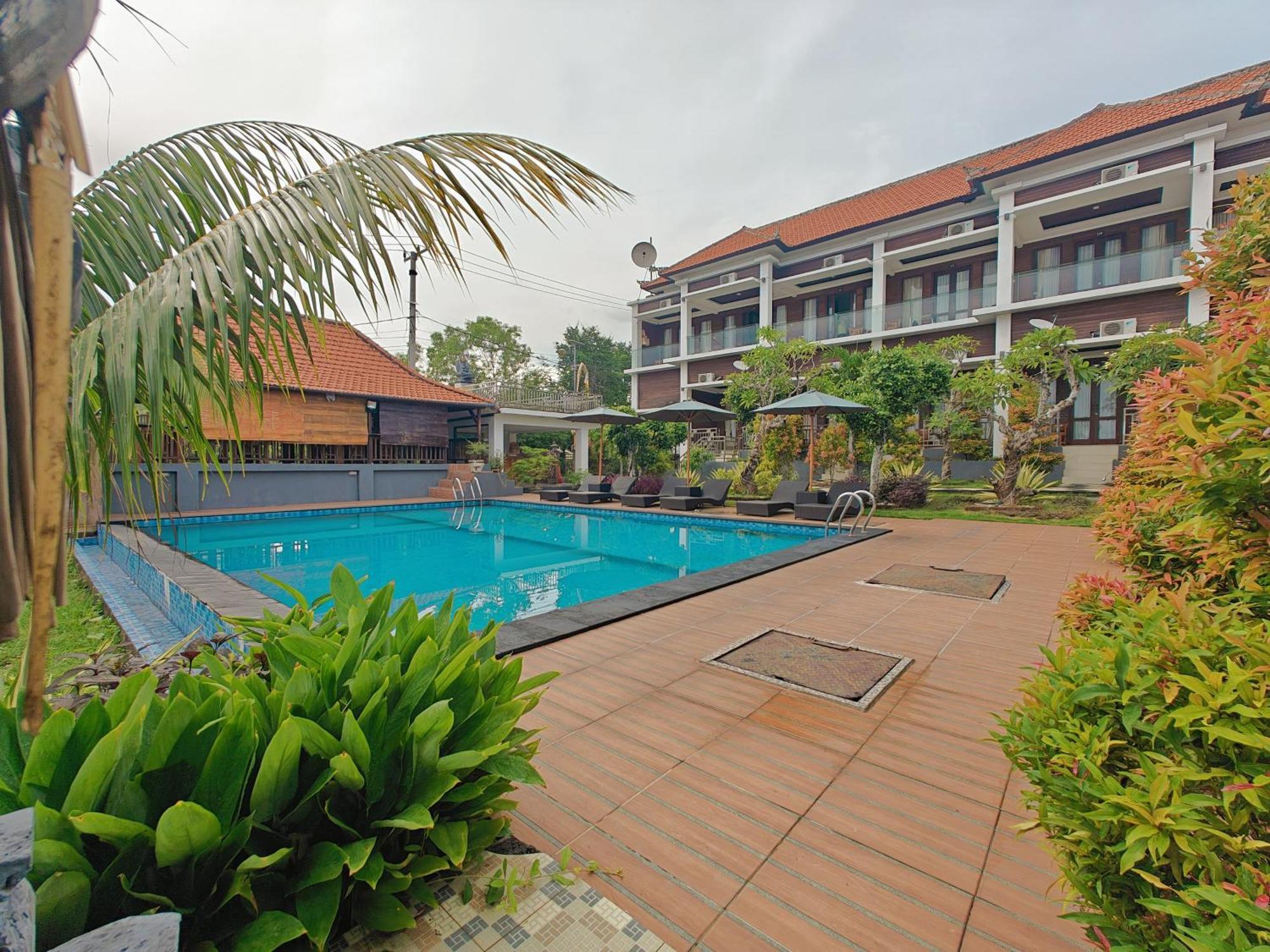 Nusa Sedayu Hotel By Ocean View Batununggul Eksteriør billede