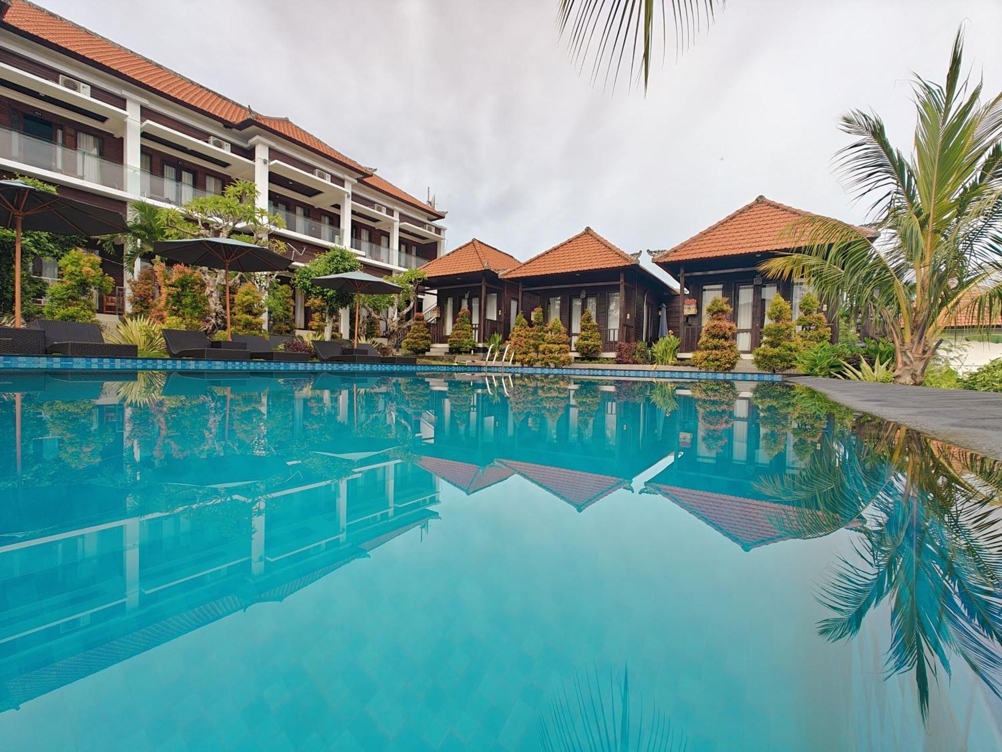Nusa Sedayu Hotel By Ocean View Batununggul Eksteriør billede