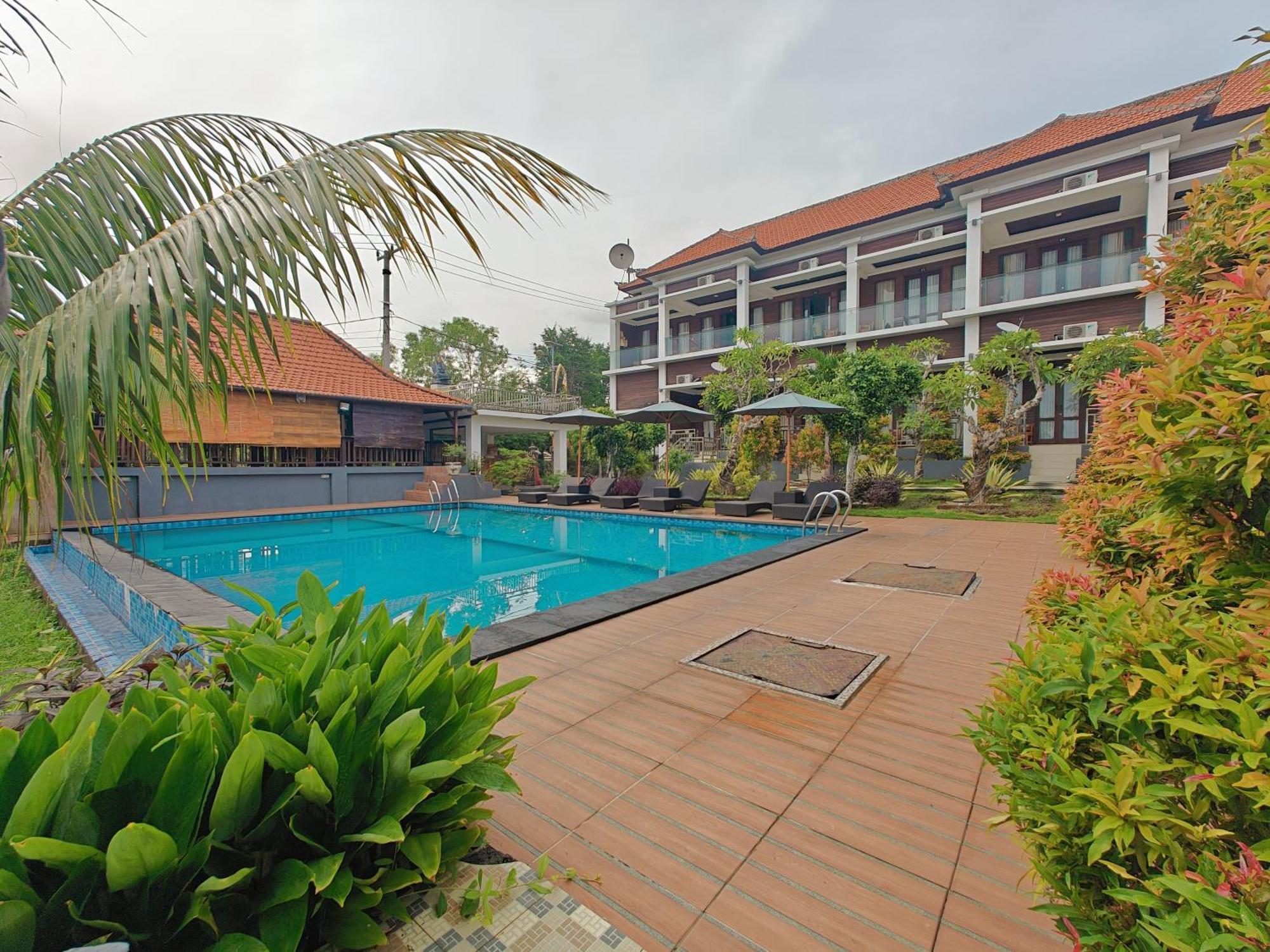 Nusa Sedayu Hotel By Ocean View Batununggul Eksteriør billede