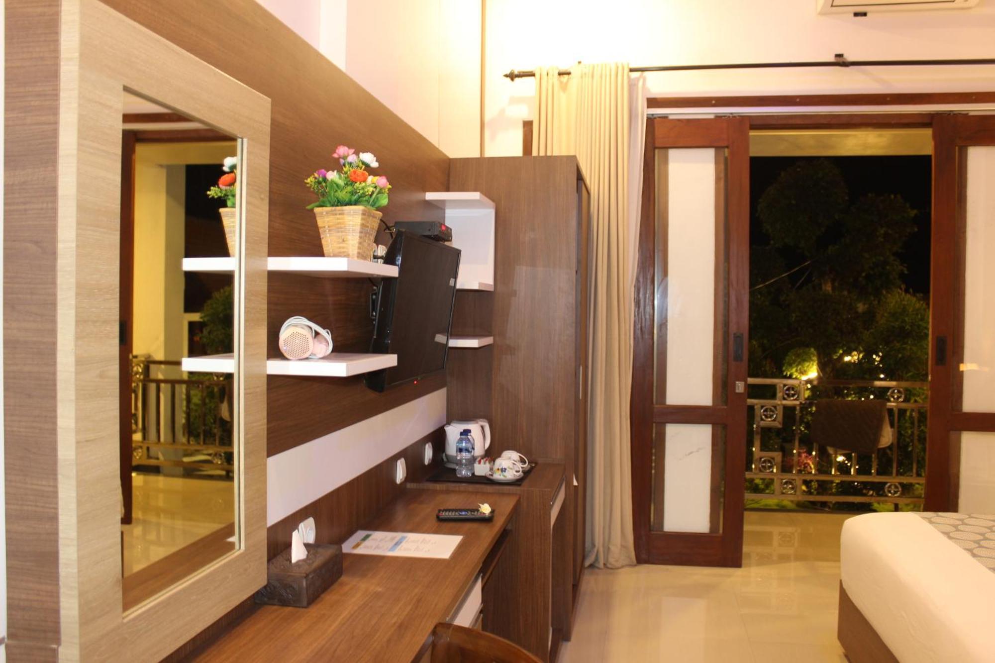 Nusa Sedayu Hotel By Ocean View Batununggul Eksteriør billede